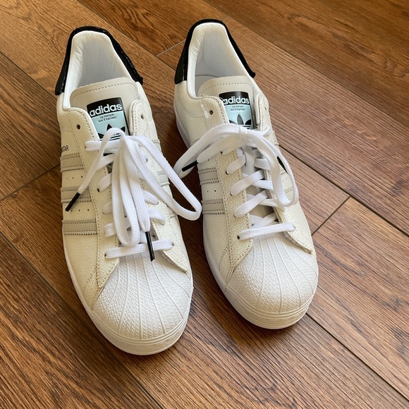 NWOB adidas superstar La marque aux 3 bandes mens shoes 11.5 US . New - Picture 2 of 12